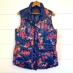 NWOT Tommy Bahama Woman’s Floria Estefan Zip Puffer vest. Size medium.